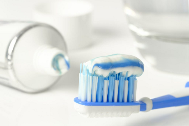tẩy vết mực bút bi