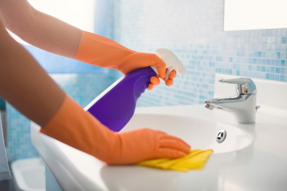 cách giữ nhà vệ sinh luôn khô và sạch