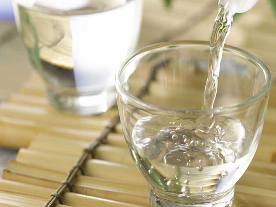 cách làm sạch tường nhà bếp