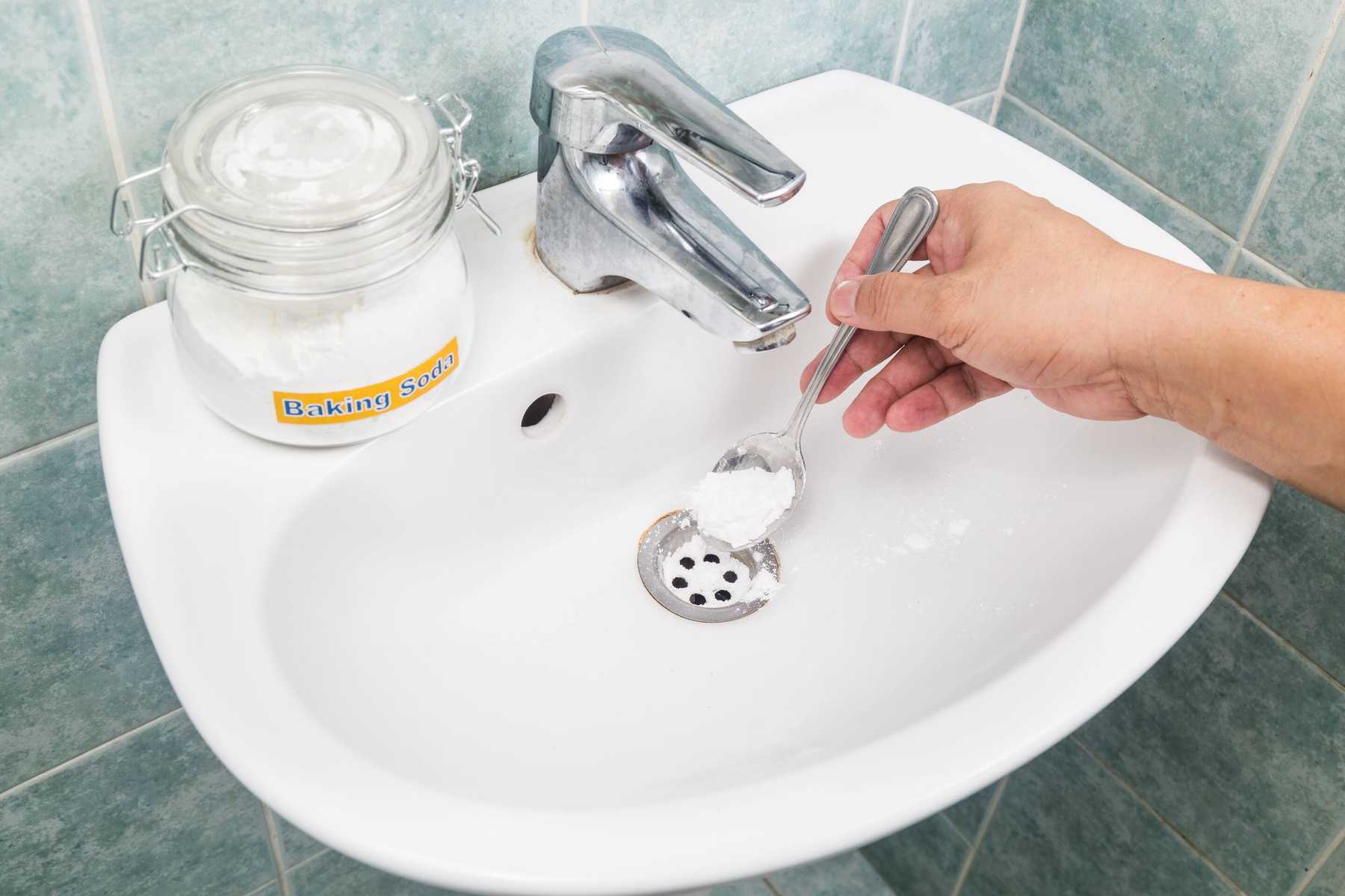 baking soda vệ sinh phòng tắm