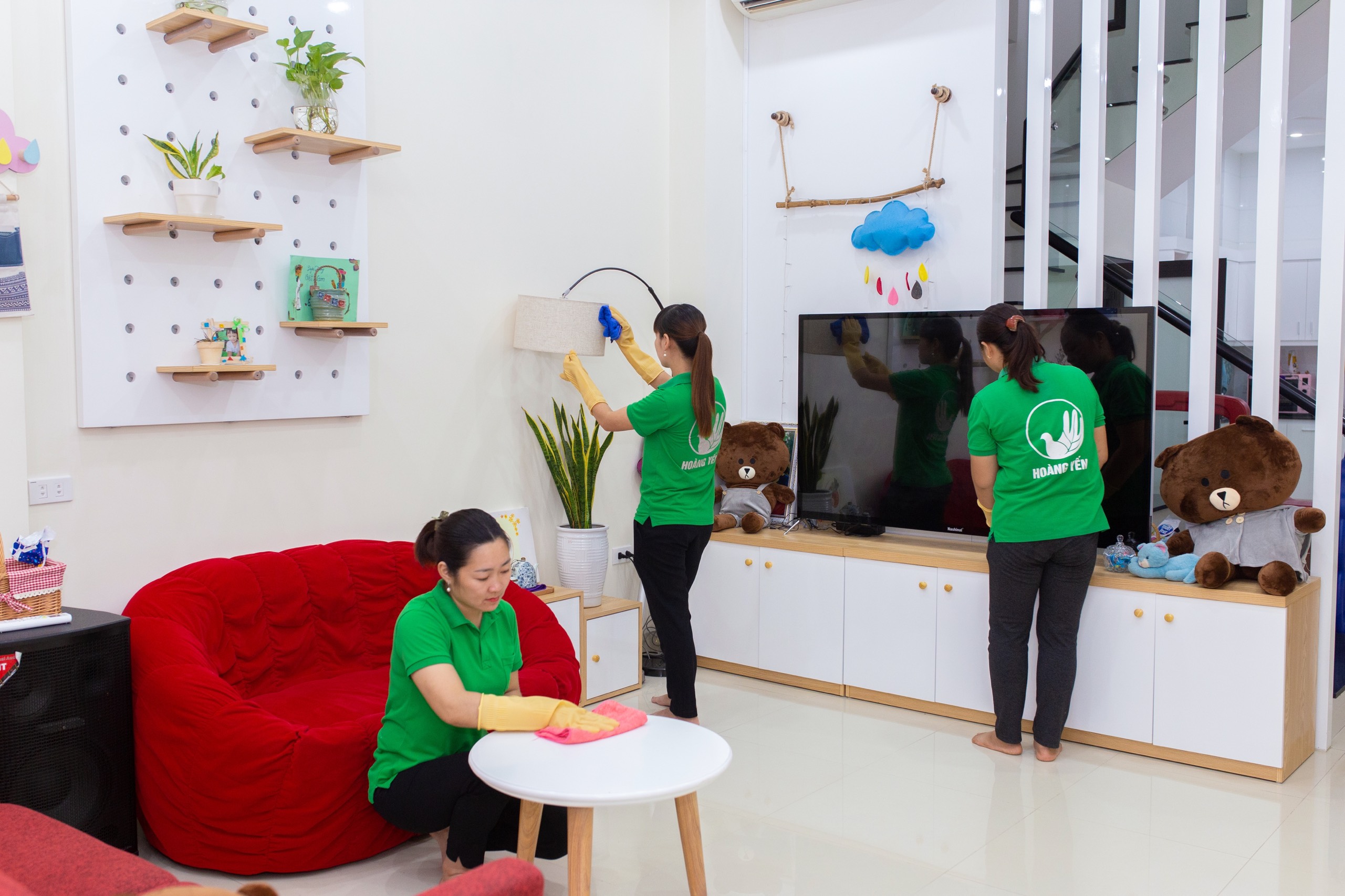 Giá của dịch vụ vệ sinh nhà trọn gói còn tuỳ thuộc vào diện tích căn nhà của bạn